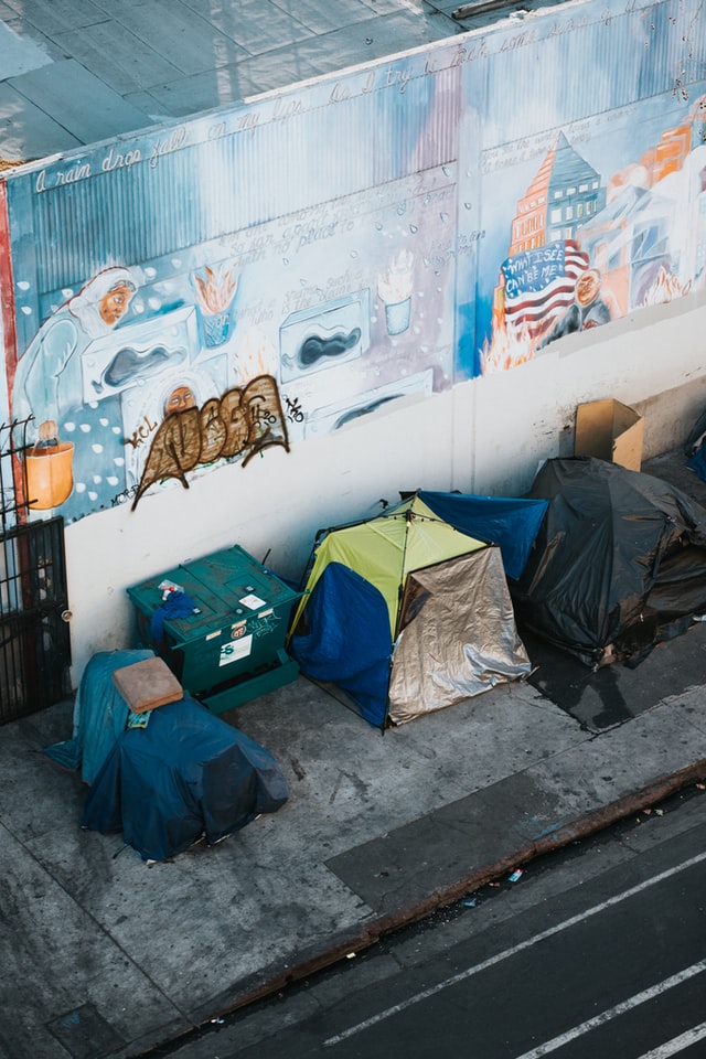 노숙자 텐트