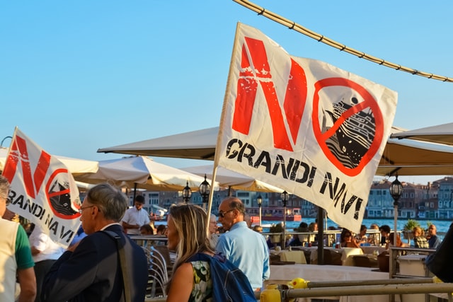이탈리아 베네치아 크루즈 시위