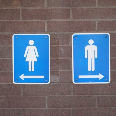 화장실 표지판 남성 여성