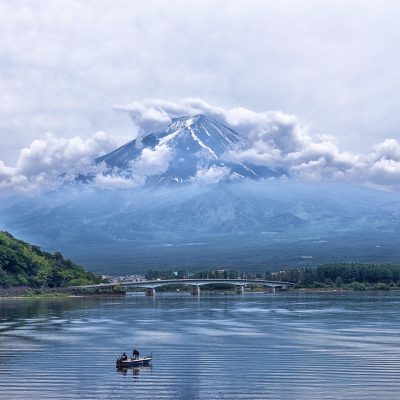 산, 일본 산
